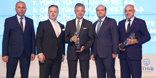 AKSA Akrilik ihracat performansı ile Platin Ödüle uzandı.